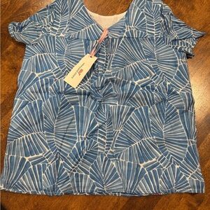 Vineyard Vines Blue Leaf Pattern Blouse